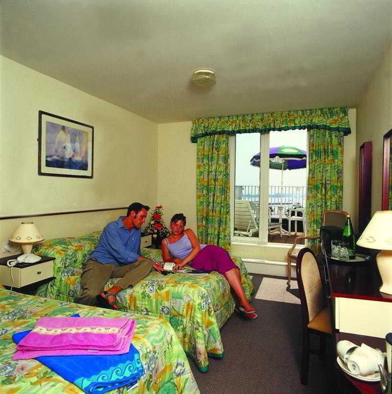 The Samares Coast Hotel & Apartments Saint Helier Jersey 객실 사진